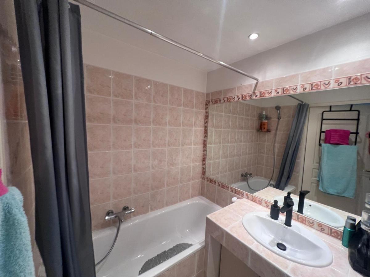 לורג Appartement T2 Avec Jardin Prive, Piscine Et Barbecue מראה חיצוני תמונה